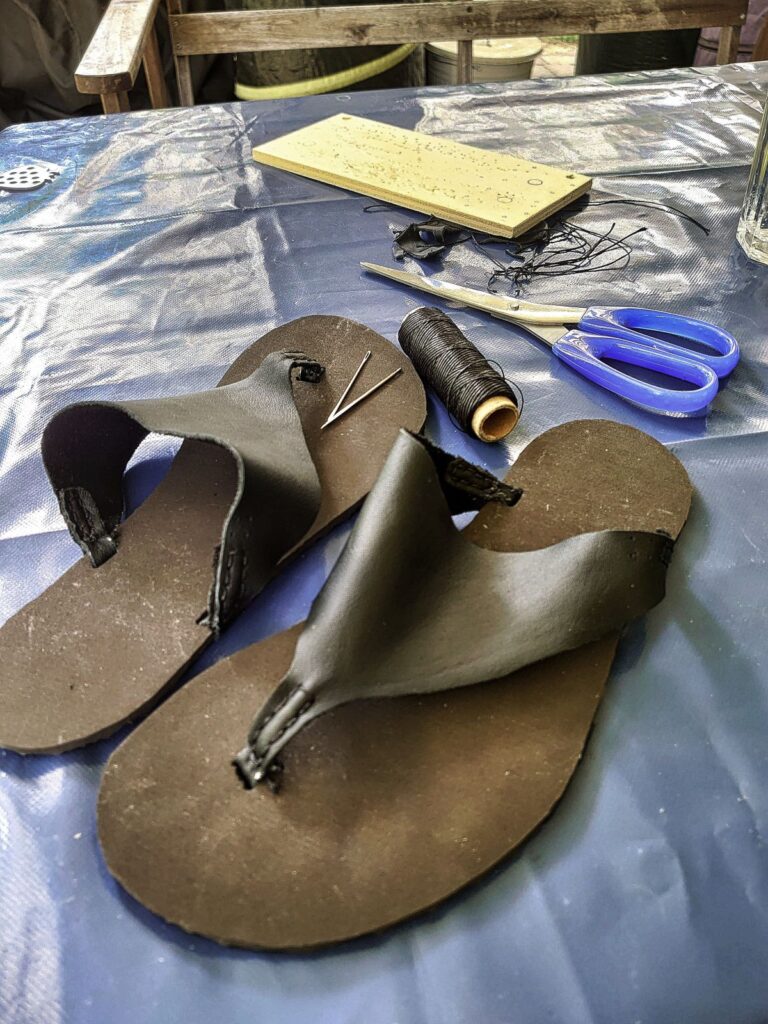 Sandalen fertig zusammengenäht